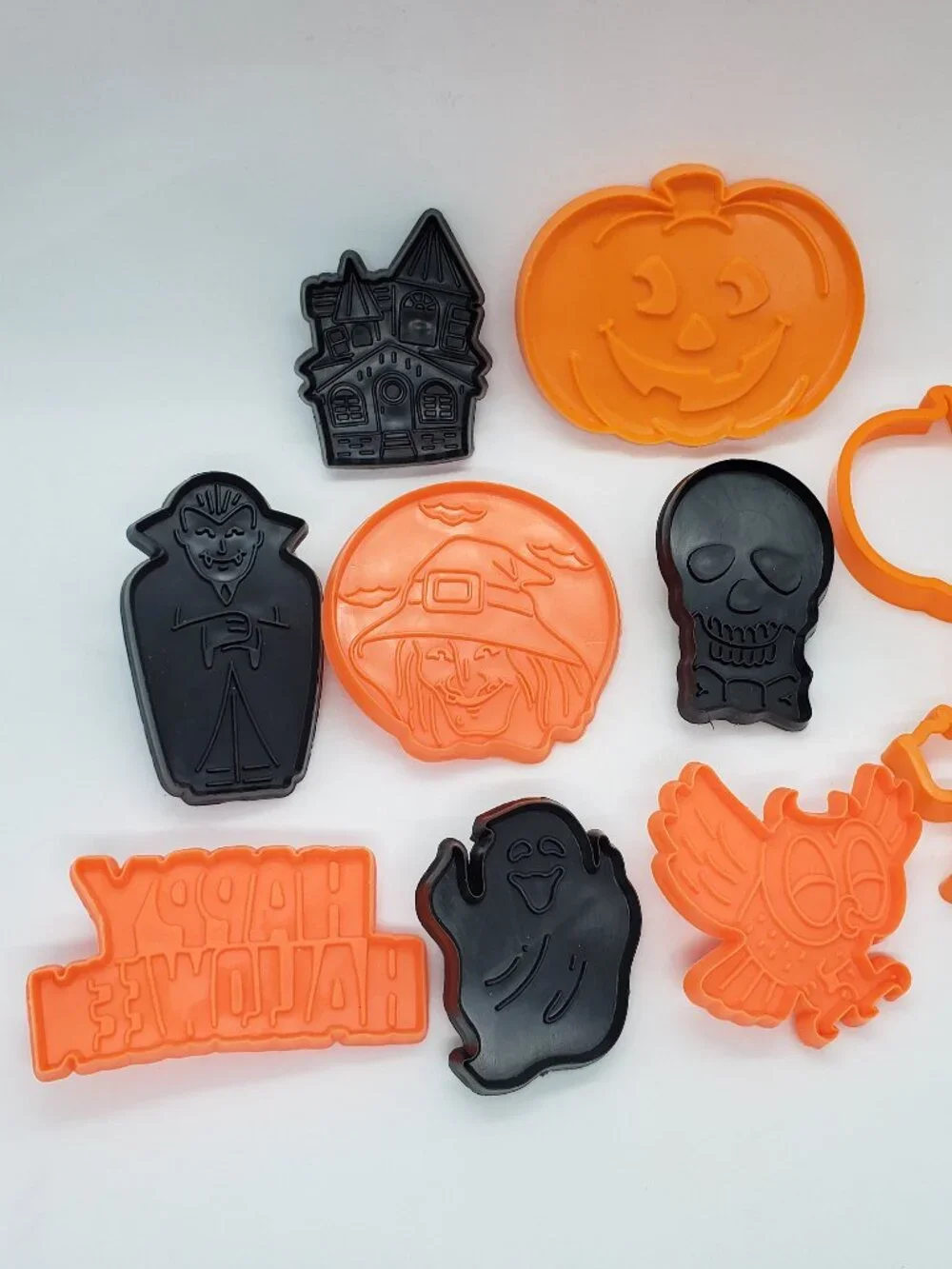 10 Vintage 1980s Halloween Cookie Cutters Witch Vampire Pumpkin Haunted House